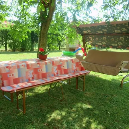 Stipe-big Garden Labin